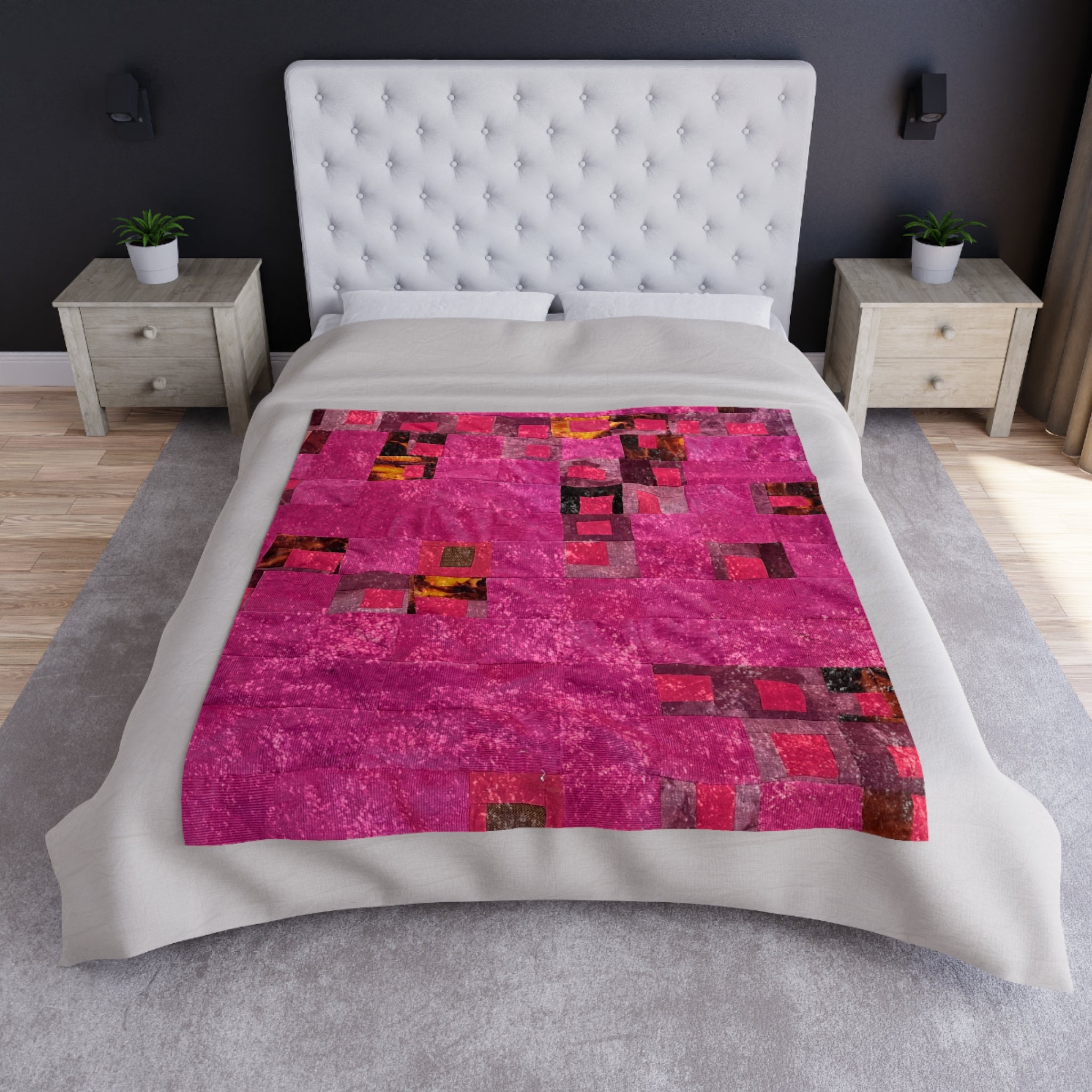 "Lela Lela Lela Love" Vibrant Crushed Velvet Blanket – Cozy Pink Abstract Design